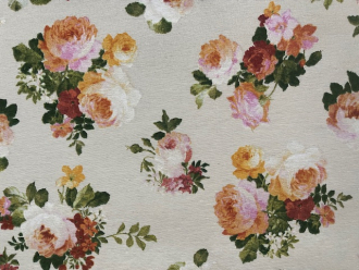 Romantische R�schen, herrlicher Rosenstoff mit roten und orangen R�schen, Breite 140 cm, pflegeleicht