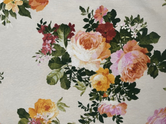 Romantische Rosen, herrlicher Rosenstoff mit roten und orangen R�schen, Breite 140 cm, pflegeleicht